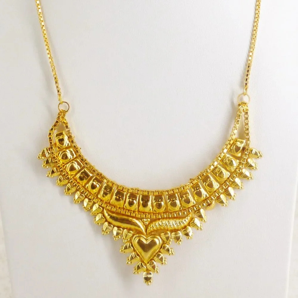 Bib Necklace India Design Gold Plate Filigree Heart 14"-18" Perfect NWOT M557 - Picture 1 of 4